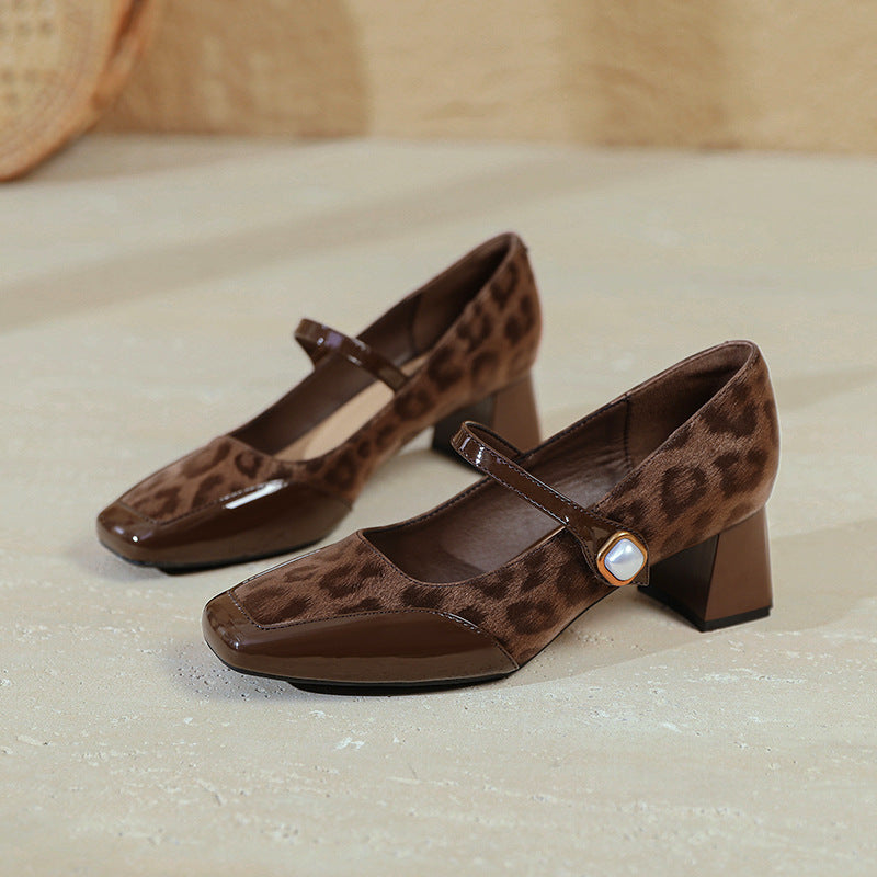 Retro Leather Leopord Patchwork One Straped Pearl Chunky Sandals - Image 6