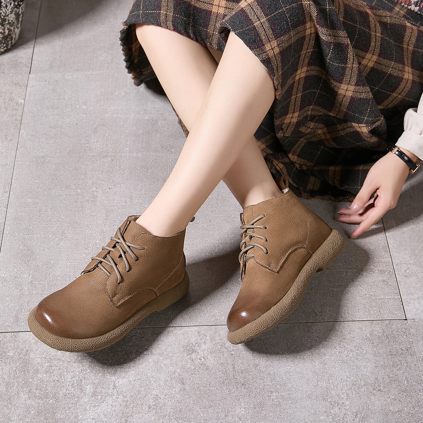 Classic Autumn Leather Round Toe Cotton-In Ankle Boots - Image 3