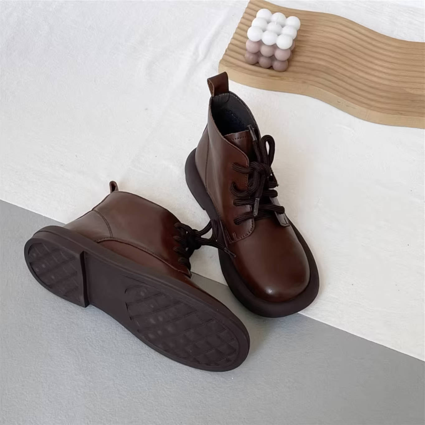 Vintage Top Leather Round Toe Soft Sole Lace-Up Ankel Boots - Image 2