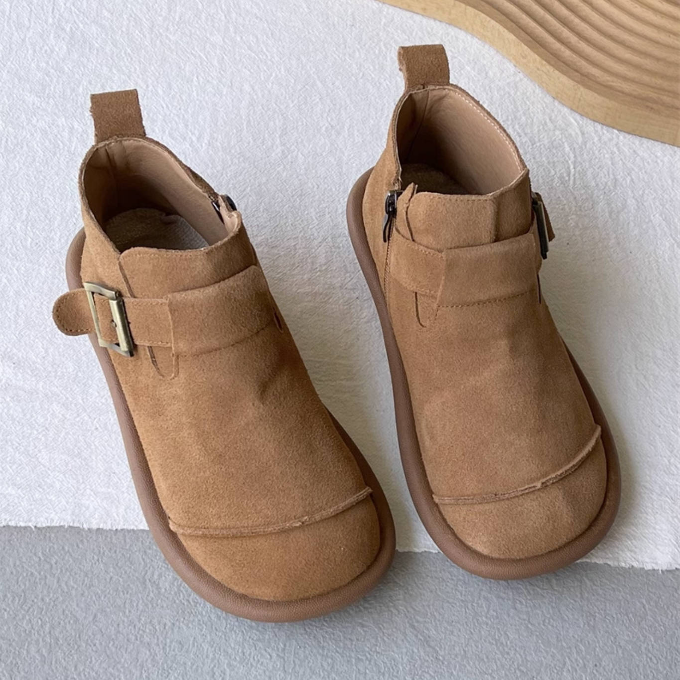 Sueded Retro Simple Round Toe Soft Flat Sole Ankle Boots - Image 3