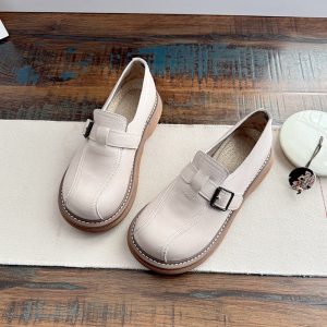 Babakud Women Spring Retro Leather Round Toe Buckle Loafers