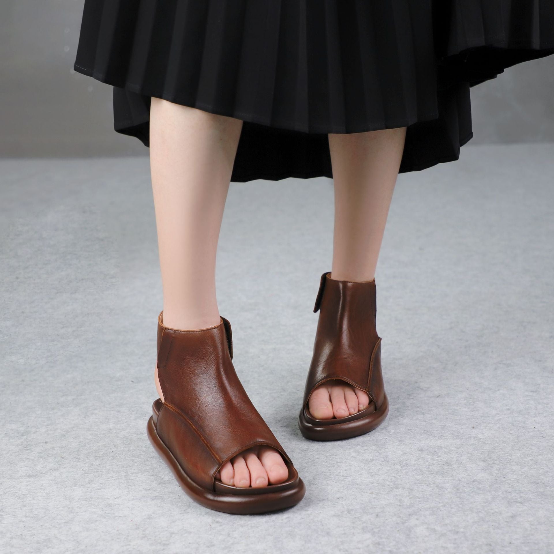 Women Summer Leather Casual Breathable Soft Flat Sole Sandals - Image 2